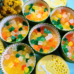 『ミモザハンドメイド2023』『Creema限定』ミモザの琥珀糖　和菓子　可愛い缶！食べられる宝石 2枚目の画像