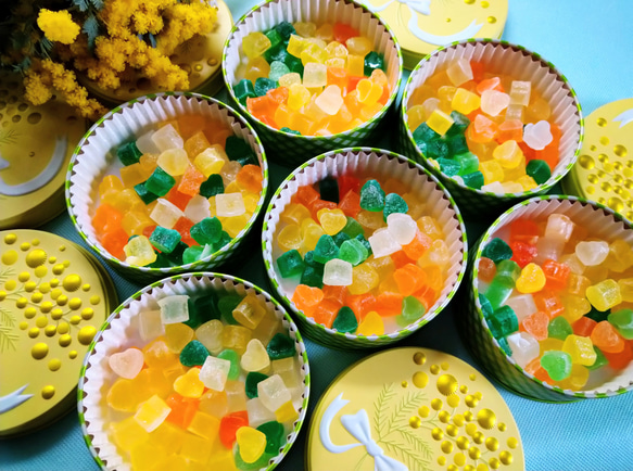 『ミモザハンドメイド2023』『Creema限定』ミモザの琥珀糖　和菓子　可愛い缶！食べられる宝石 2枚目の画像