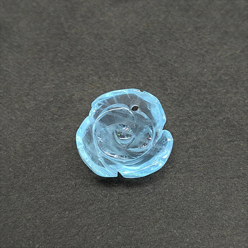 高品質 アクアマリン 薔薇（バラ）彫刻 穴あり 誕生石 天然石