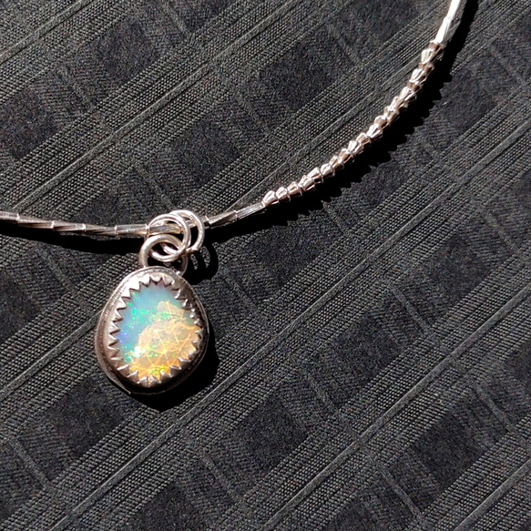 ❁Rainbow tear necklace All silver925❁宝石質エチオピアンプレシャスオパール 2枚目の画像