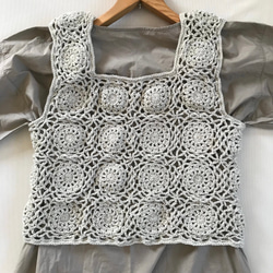 メリノウール100%   かぎ針編みのベスト　ライトベージュ　編物　毛糸　M-Lサイズ 2枚目の画像