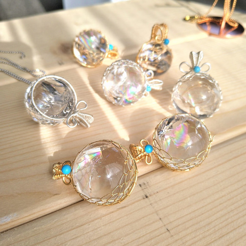 アイリスクォーツ／虹入り水晶 スフィア 20mm 天然石ペンダント