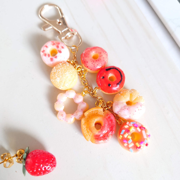 いちごドーナツのジャラジャラキーホルダー キーホルダー Atelier NR