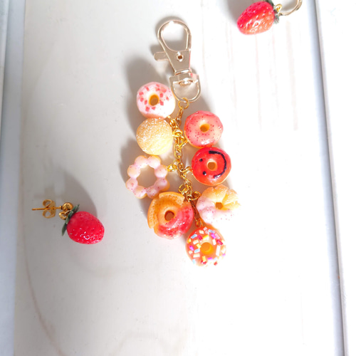 いちごドーナツのジャラジャラキーホルダー キーホルダー Atelier NR