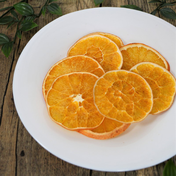スイートに香る国産ネーブルオレンジ｜国産 無添加 砂糖不使用 ドライフルーツ ドライオレンジ 1枚目の画像