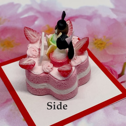 ひな祭り　桃の花おひな様ケーキ　ミニチュアケーキ 3枚目の画像