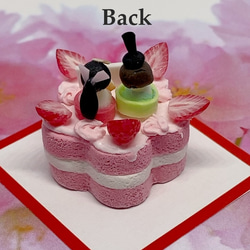 ひな祭り　桃の花おひな様ケーキ　ミニチュアケーキ 5枚目の画像