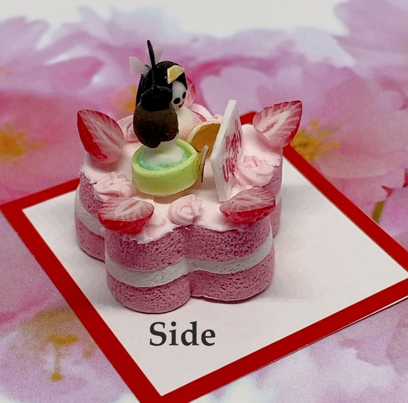 ひな祭り　桃の花おひな様ケーキ　ミニチュアケーキ 4枚目の画像