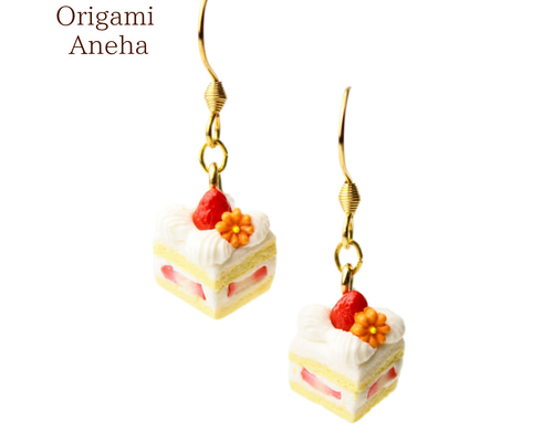 人気✨こだわりの苺ショートケーキ （ピアス / イヤリング