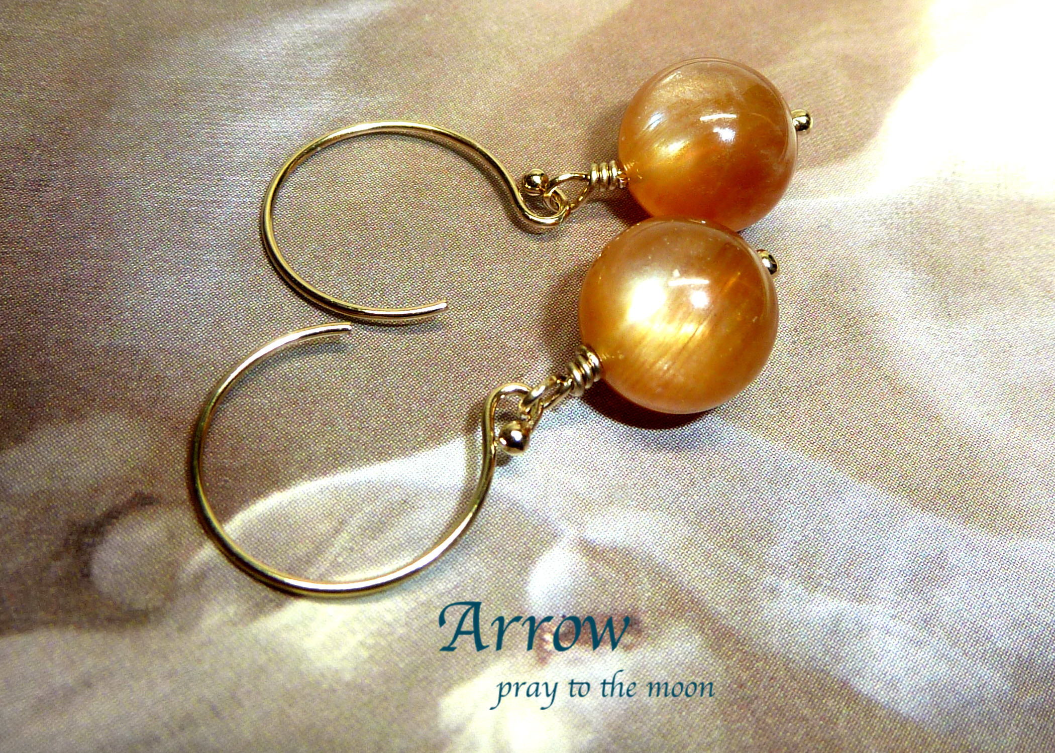 マイナスエネルギーを排出する＊プラジオクレースムーンストーンピアス＊14kgf