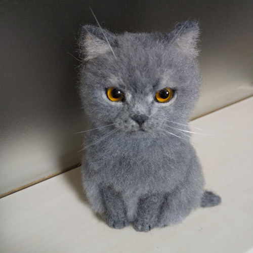 羊毛フェルト ミニねこブローチ ブリティッシュショートヘア