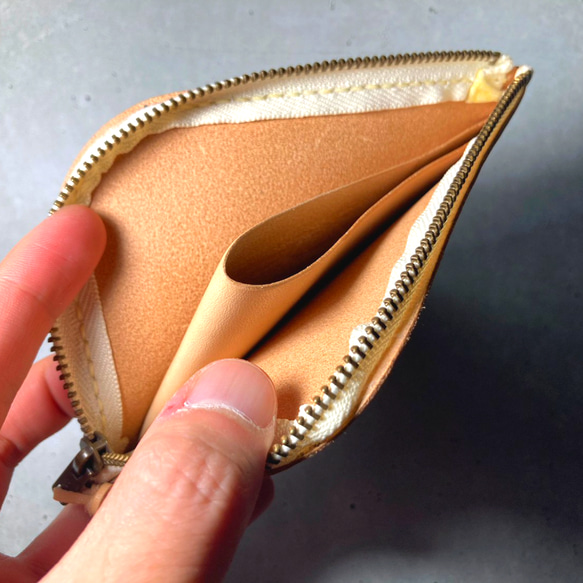 ミニマル本革な財布【あなたのための手縫い】 wiviwファスナーミニウォレット 12枚目の画像