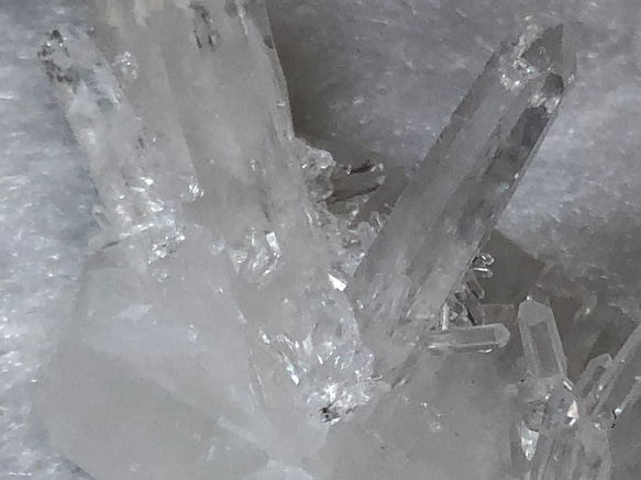 四川省産水晶ミニクラスター  15g ⑤ 7枚目の画像