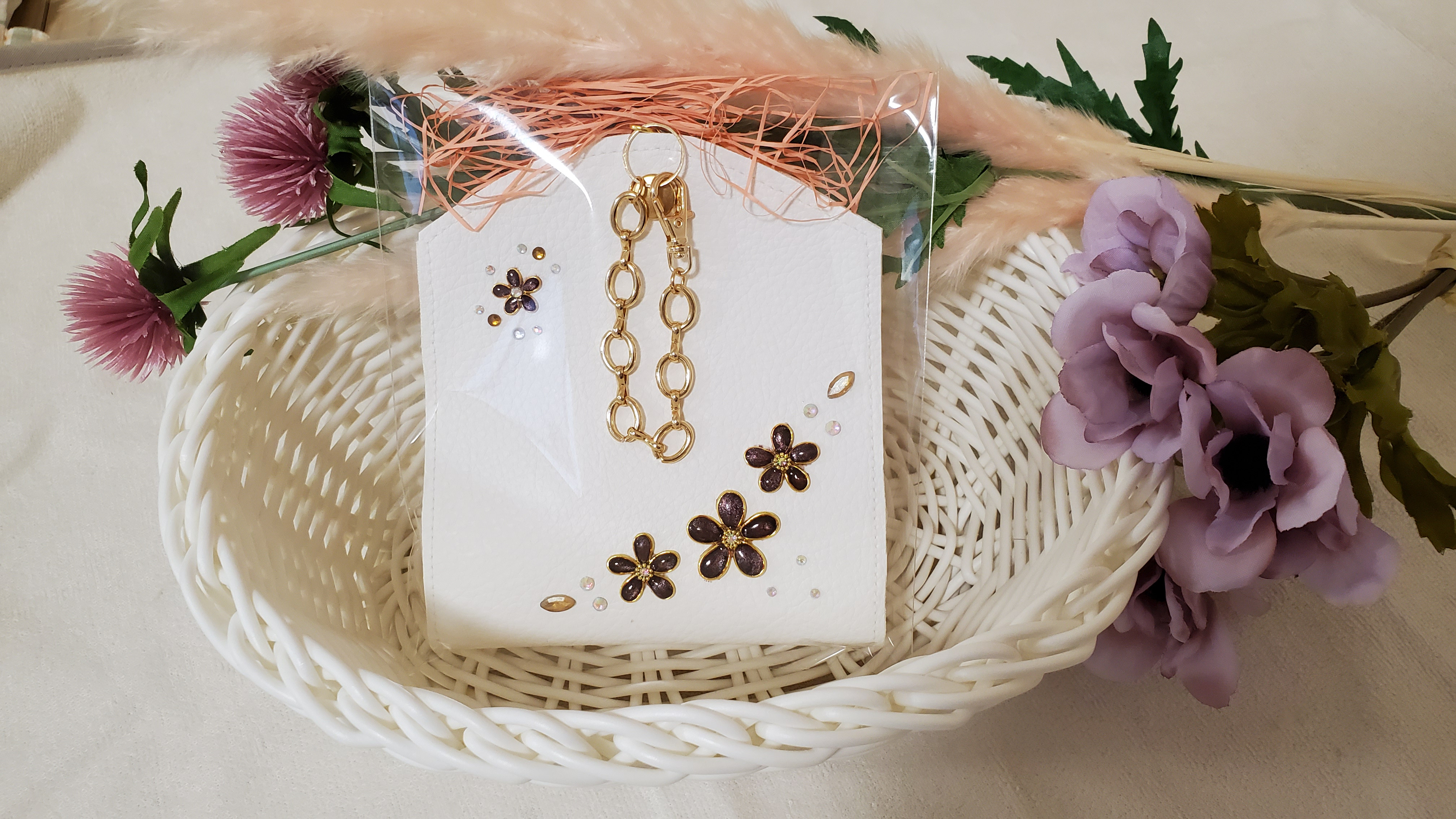 マスクケース パールチョコレート カラー チェーン付き プレゼントにも