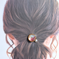【十月生日石】粉紅色電氣石蛋白石【石感】金珠樹脂全像髮帶黑色 第2張的照片