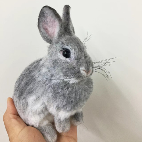 スラッとしたリアルな野うさぎさん ニホンノウサギ 羊毛フェルト スラッとしたリアルな野うさぎさん ニホンノウサギ 羊毛フェルト