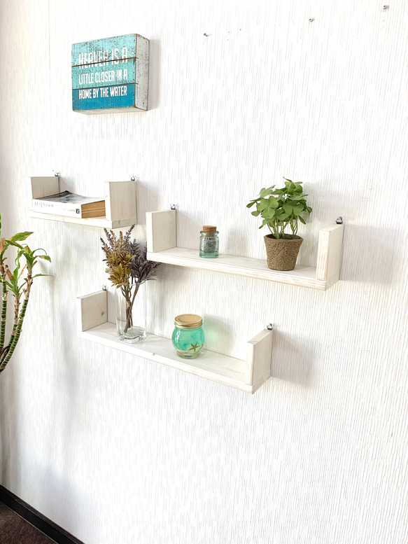 画鋲でつけられるウォールシェルフ3点セット 壁掛けラック・ウォール