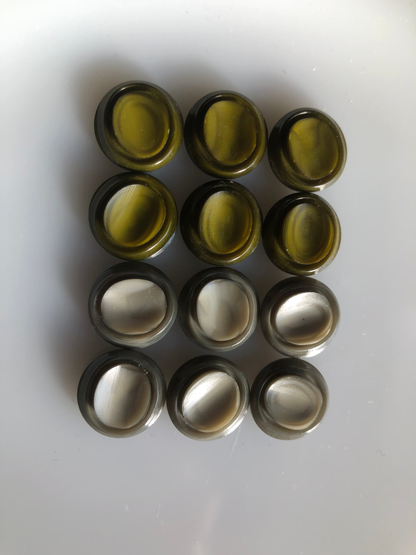 アンティーク ボタン 6個　ビンテージ 昭和 レトロ 個性的 ハンドメイド素材 日本製 ポップ アクセ 3枚目の画像