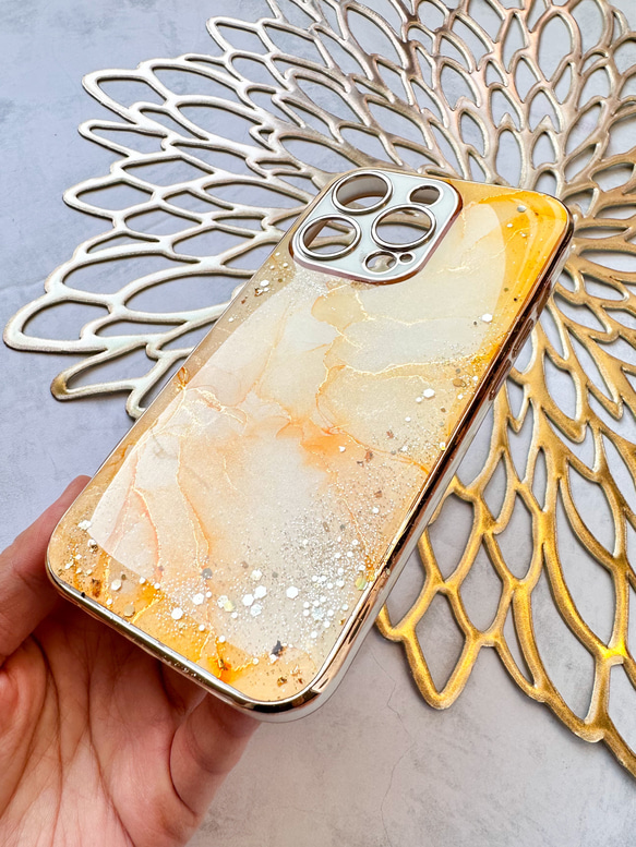 春が待ち遠しいあなたへ✨ ミモザカラー 大理石風iPhoneケース&スマホリングセット アルコールインクアート 4枚目の画像