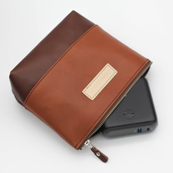 【1,400円OFF】本革マチありポーチ2点セット　バイカラー　ツートーン　メイクポーチ　化粧ポー　ガジェットポーチ 8枚目の画像