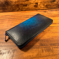 青の金属ラウンドファスナー財布 / 内装染色ブルー（青+紺） 9枚目の画像