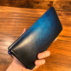 青の金属ラウンドファスナー財布 / 内装染色ブルー（青+紺） 6枚目の画像