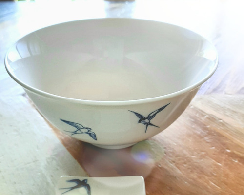 ツバメ柄のお茶碗とお箸置きセット 茶碗・めし碗 myu select 通販