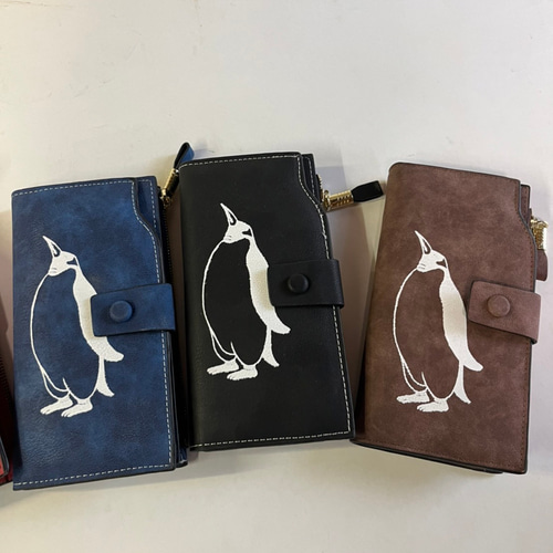 トリーバーチ　長財布　ペンギン ペンギン財布、手帳型財布、収納力抜群のお財布！ 長財布