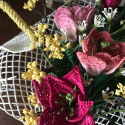 籐花・チューリップの花束 3枚目の画像