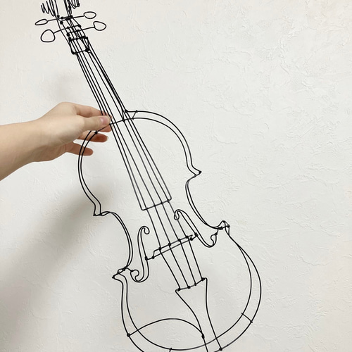 ◇u.★在庫処分セール◇ワイヤーアート　ブレーメンの音楽隊 ワイヤーアートバイオリン 立体・オブジェ f.k 通販 15356530