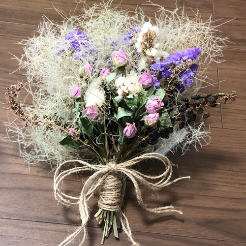 色鮮やかなバラとスモークツリーのスワッグ＼(^-^)／ドライフラワー  