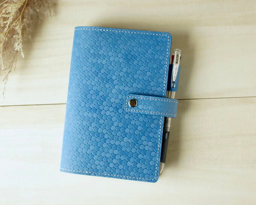 8888e5f0931b6d1a4a131d08945d1c