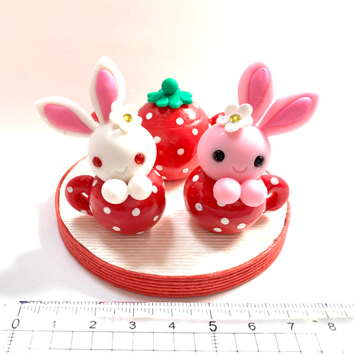 苺いっぱい♡ピンクうさぎちゃん 苺いっぱい♡ピンクうさぎちゃん いちごが好きなうさぎちゃん | SKIMA