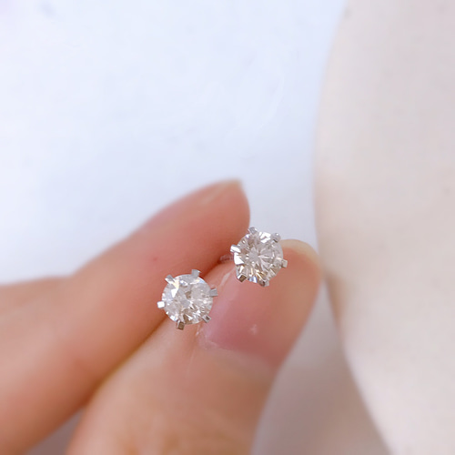 天然ダイヤモンドピアス0.39ct　k18