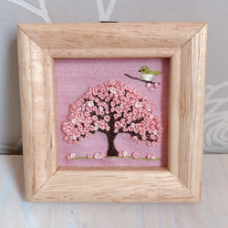 ★新作★刺繍フレーム　桜の樹とメジロ　壁飾り　インテリア雑貨 1枚目の画像