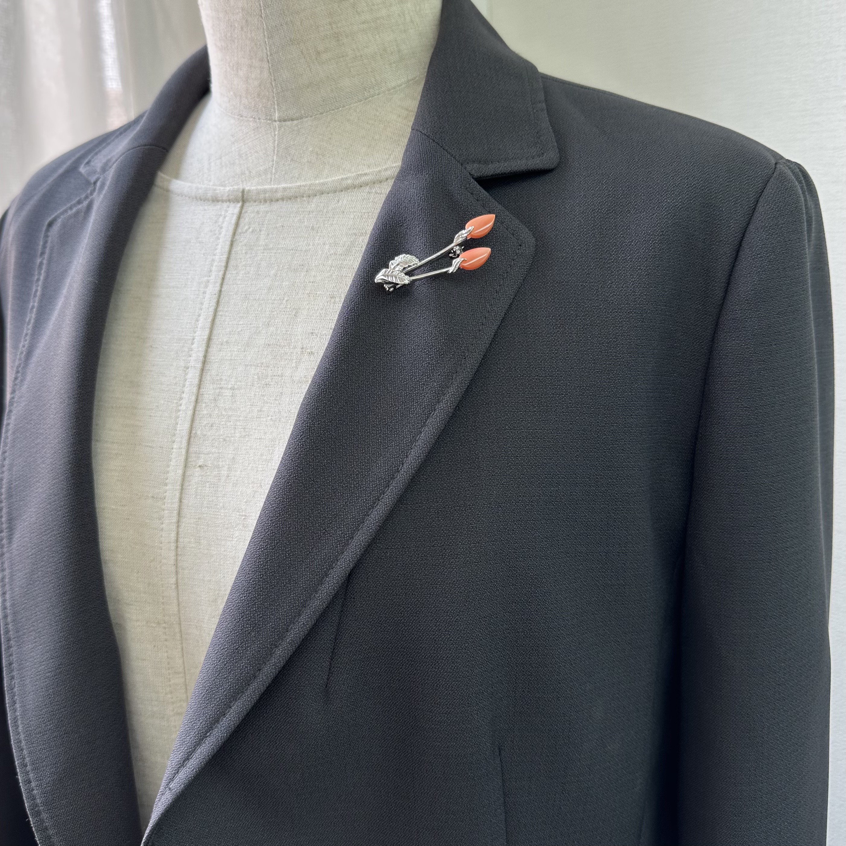 ボタニカルデザイン　珊瑚ブローチ　R50129Y3