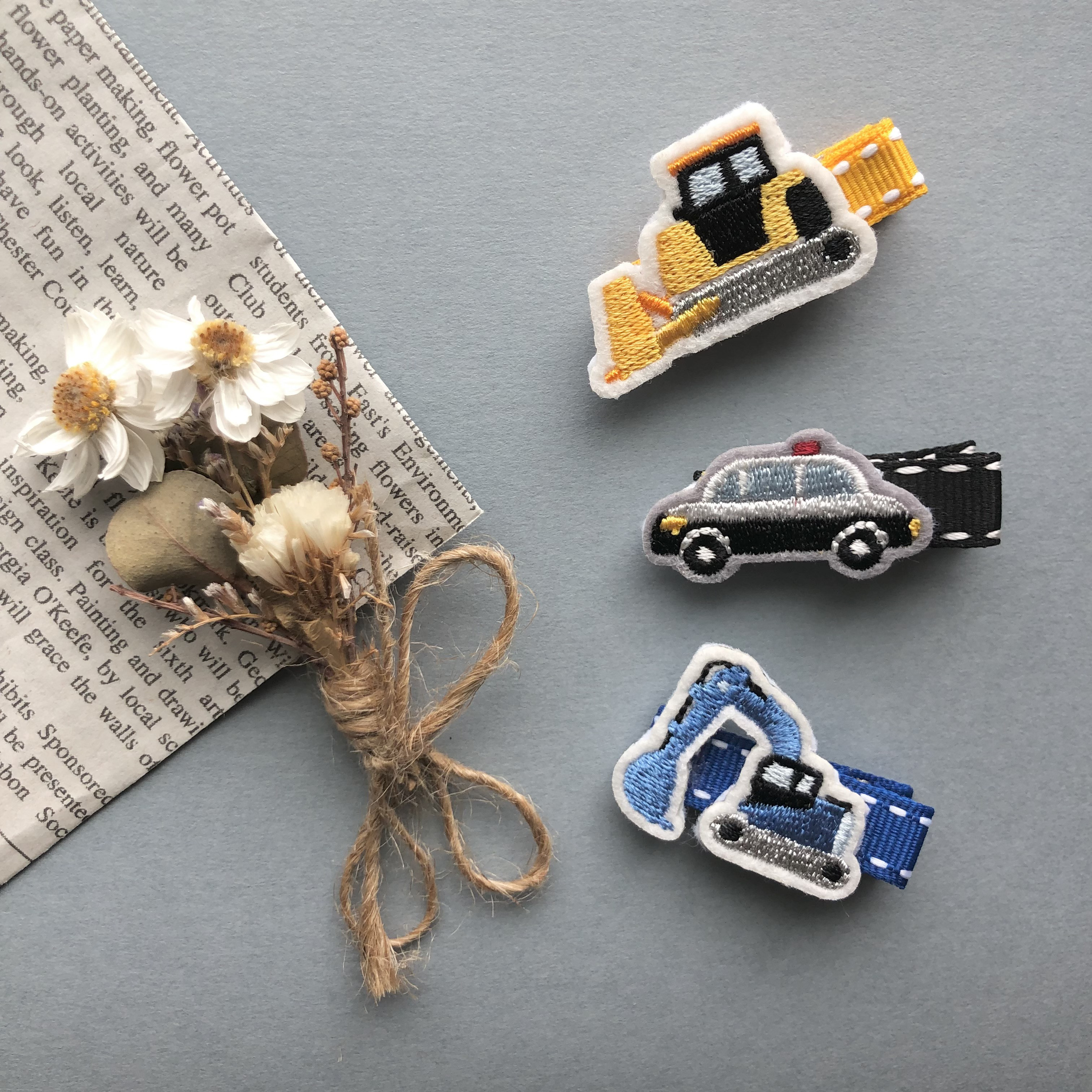 ꫛꫀꪝ【緊急車両】ベビーヘアクリップ　キッズヘアクリップ　ヘアピン　働く車 ꫛꫀꪝ【緊急車両】ベビーヘアクリップ　キッズヘアクリップ　ヘアピン　働く車