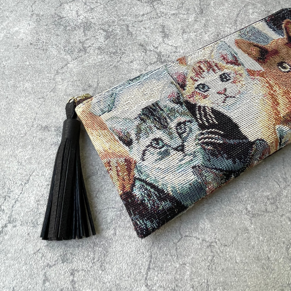 L 形長錢包由 gobelin 織物貓製成 第8張的照片