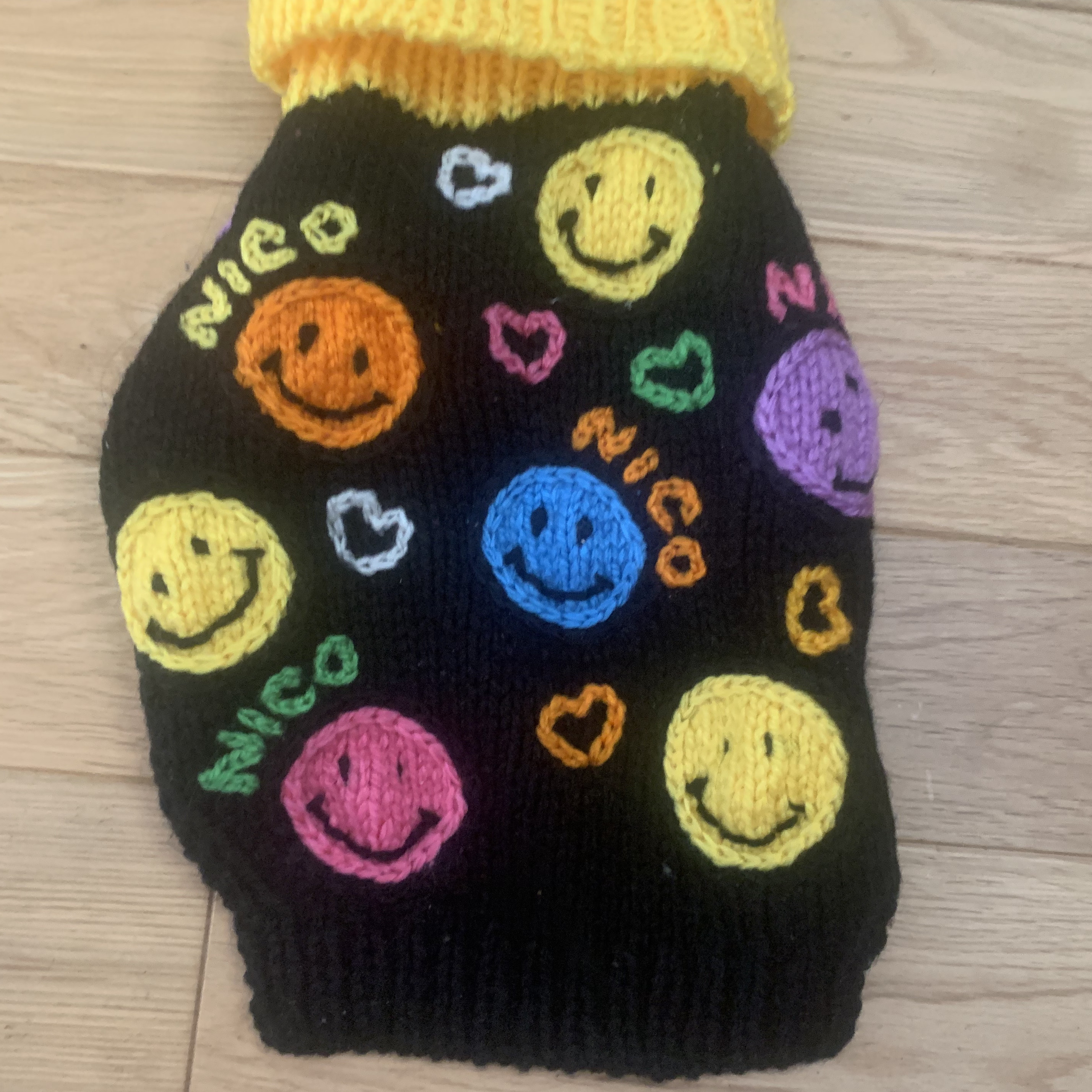 ニコちゃん・わんこ服（ブラック×カラフル）