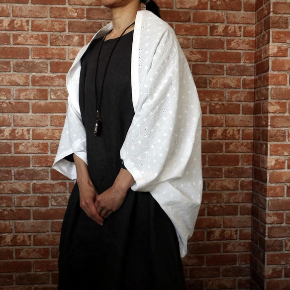 白の花柄コットンレースボレロ 3way】日よけ・冷房対策 羽織り