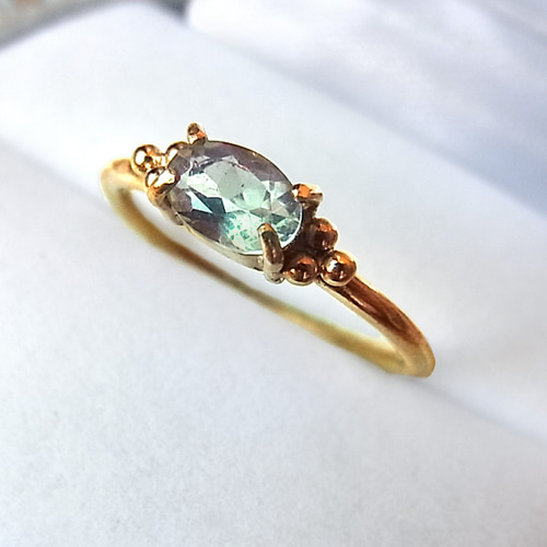 グリーンフローライトのリング オーバルファセット・カット 指輪