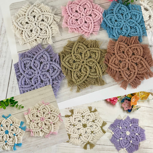 色が選べるお花のマクラメコースター コースター 朋（ユズヒコ） 通販