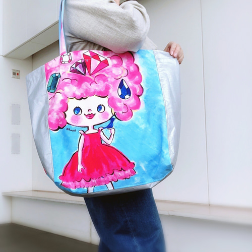 ブルーのgirlちゃんビッグトートバッグ・革とオリジナルプリント生地で