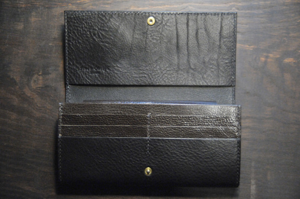 黒猫の長財布（表革：VACCHETTA800、仮セット猫目：パープルeyes）約246ｇ 猫目選べます♪ 3枚目の画像