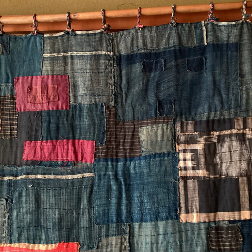 ぼろ布　古布　つぎあて　アンティーク　木綿 古布つぎあて布の間仕切り その他インテリア雑貨 ひだまり 通販