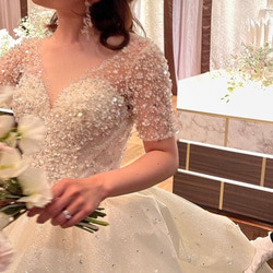 韓国風　ウェディングドレス　大人のウェディング　韓国ウェディングドレス　キラキラ　ウェディングドレス 2枚目の画像