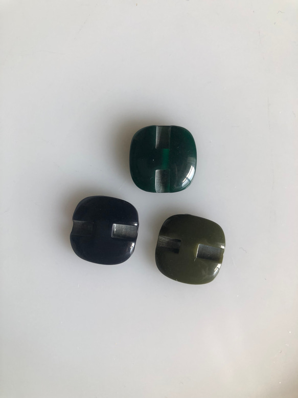 アンティーク ボタン 3個　ビンテージ 昭和 レトロ 個性的 ハンドメイド素材 日本製 ポップ アクセ 6枚目の画像