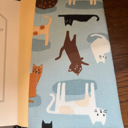 ゴシックスタイル猫の文庫本カバー（水色） 9枚目の画像