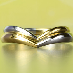 オリジナル結婚指輪（マリッジリング）指が長く見えるシリーズ　Vシェイプ/ハーフ　＜K18＆プラチナ＞　MG-096-00 5枚目の画像