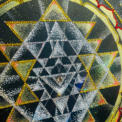 （原圖）Sri Yantra of Abundance and Properity Swarovski finish Layer 第2張的照片